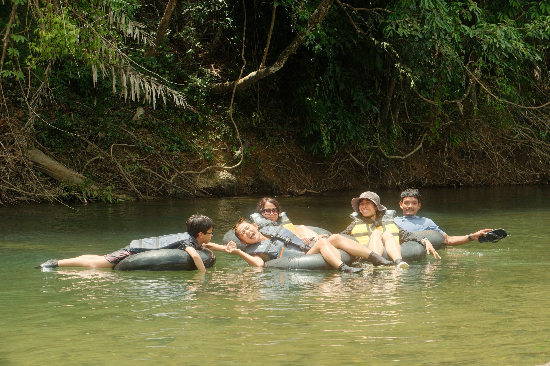khaosok-tubing